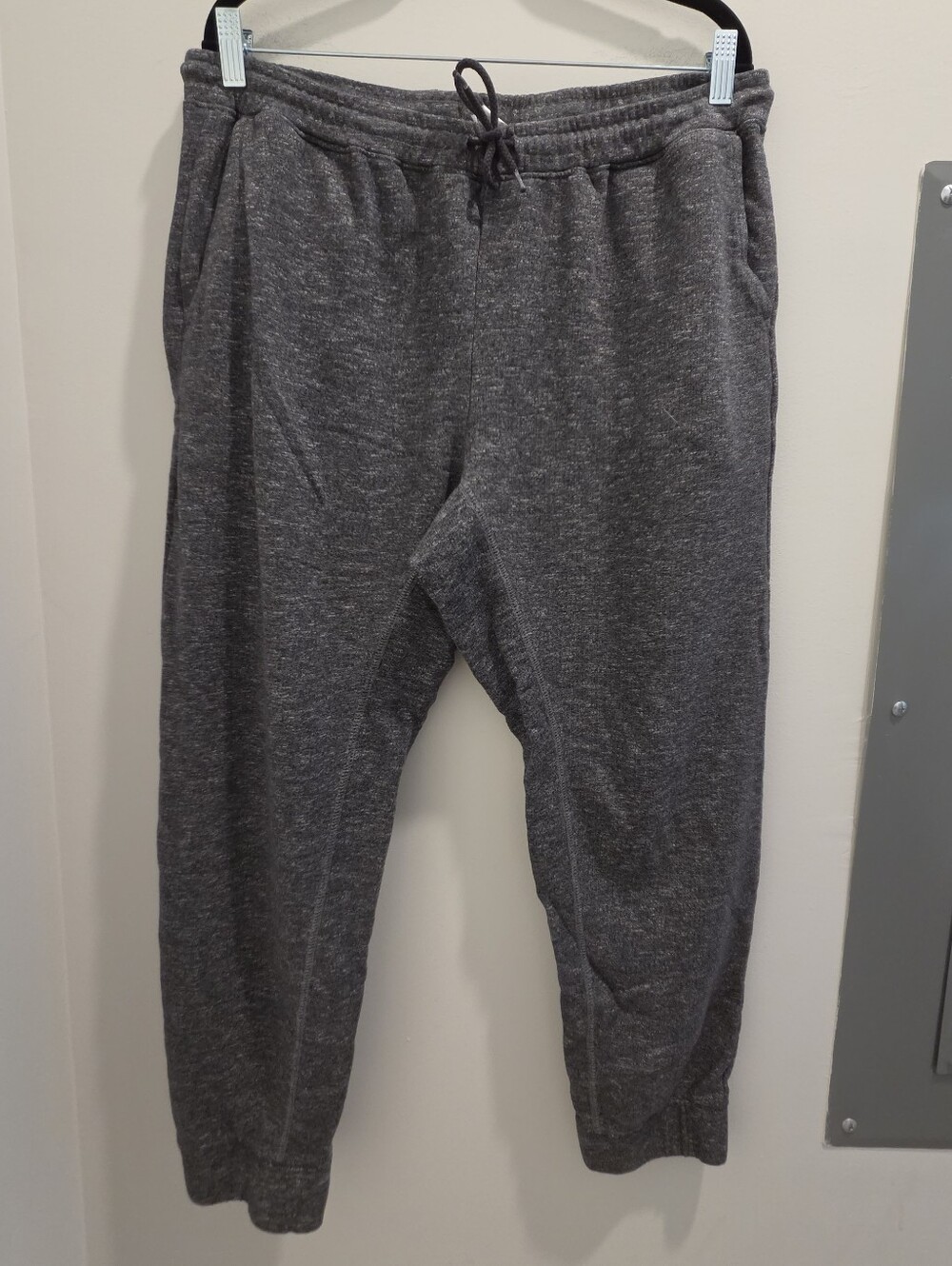 Men's Dark Gray Fleece Jogger Sweatpants with Drawstring